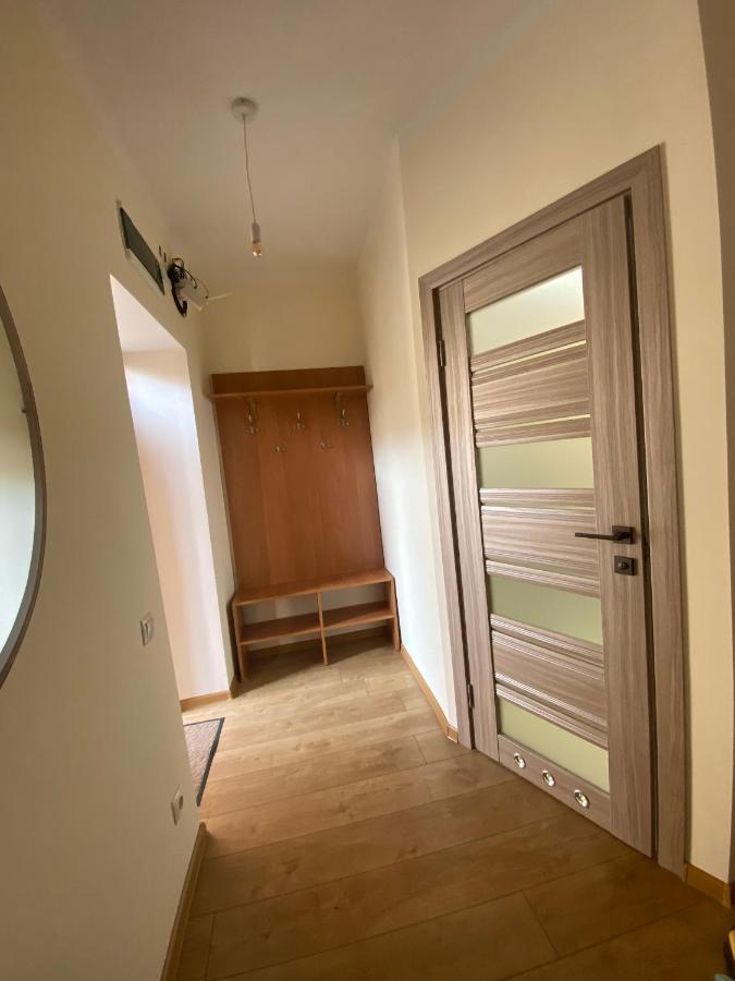 Yaroslav Osmomysl Square Apartments Lviv Bagian luar foto