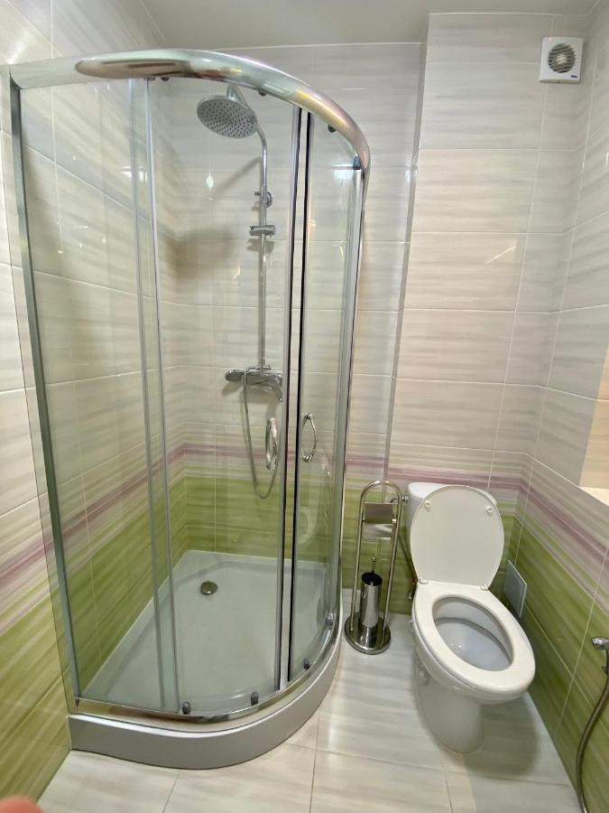 Yaroslav Osmomysl Square Apartments Lviv Bagian luar foto